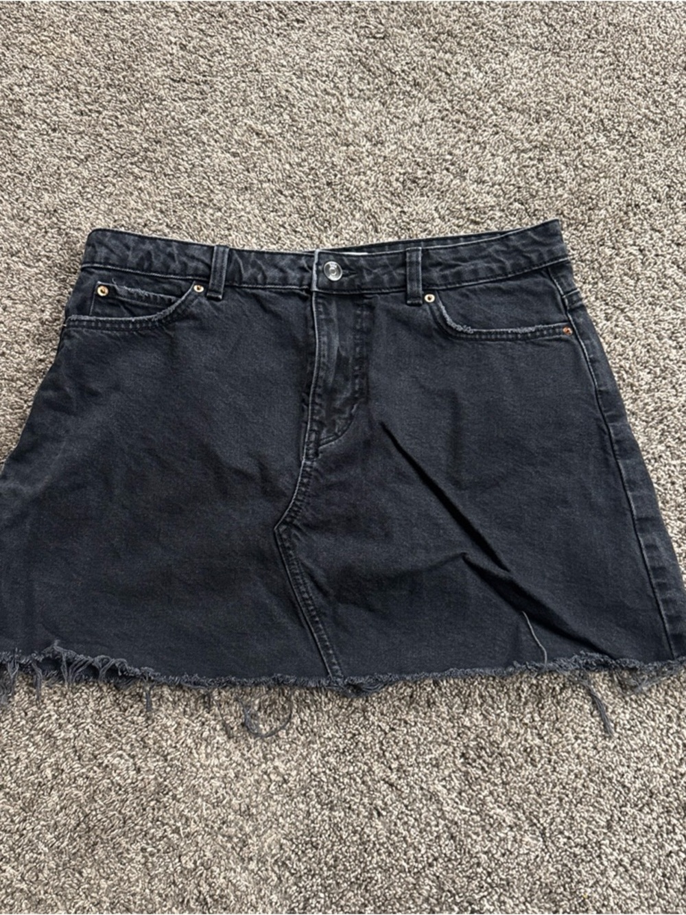 Zara Women’s Large Black Denim Jean Mini Skirt - Classic Casual Style EUC